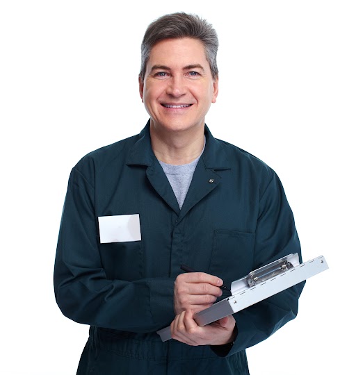 Image of an employee ready to provide an estimate